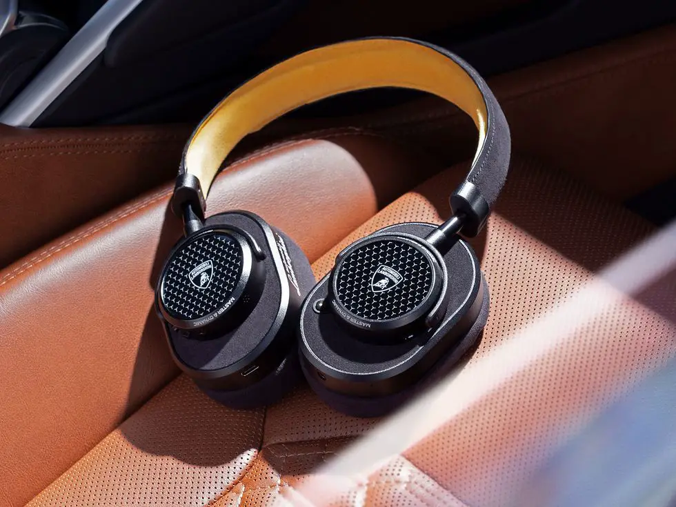 Lamborghini Master & Dynamic headphones earphones