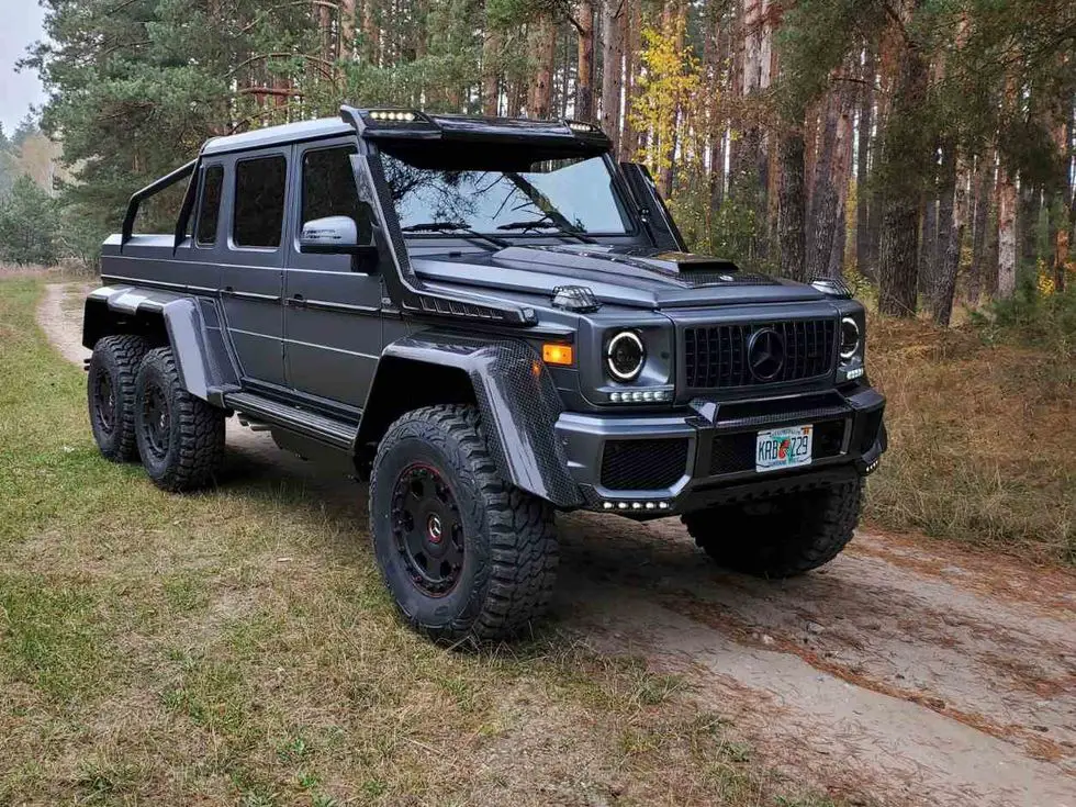 2005 Mercedes-Benz G55 AMG 6x6: 6x6 conversion, plus many other modifications