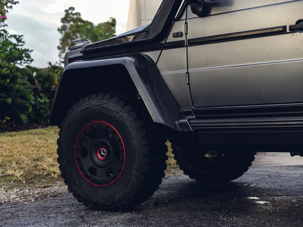 2005 Mercedes-Benz G55 AMG 6x6: 6x6 conversion, plus many other modifications