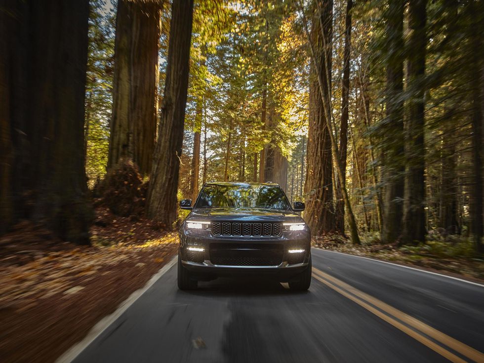 2021 Jeep Grand Cherokee L Summit Reserve: Exterior front headlights on forest
