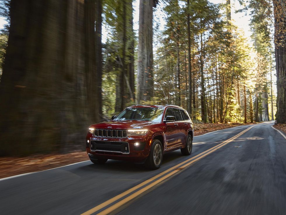 2021 Jeep Grand Cherokee L Overland: Exterior