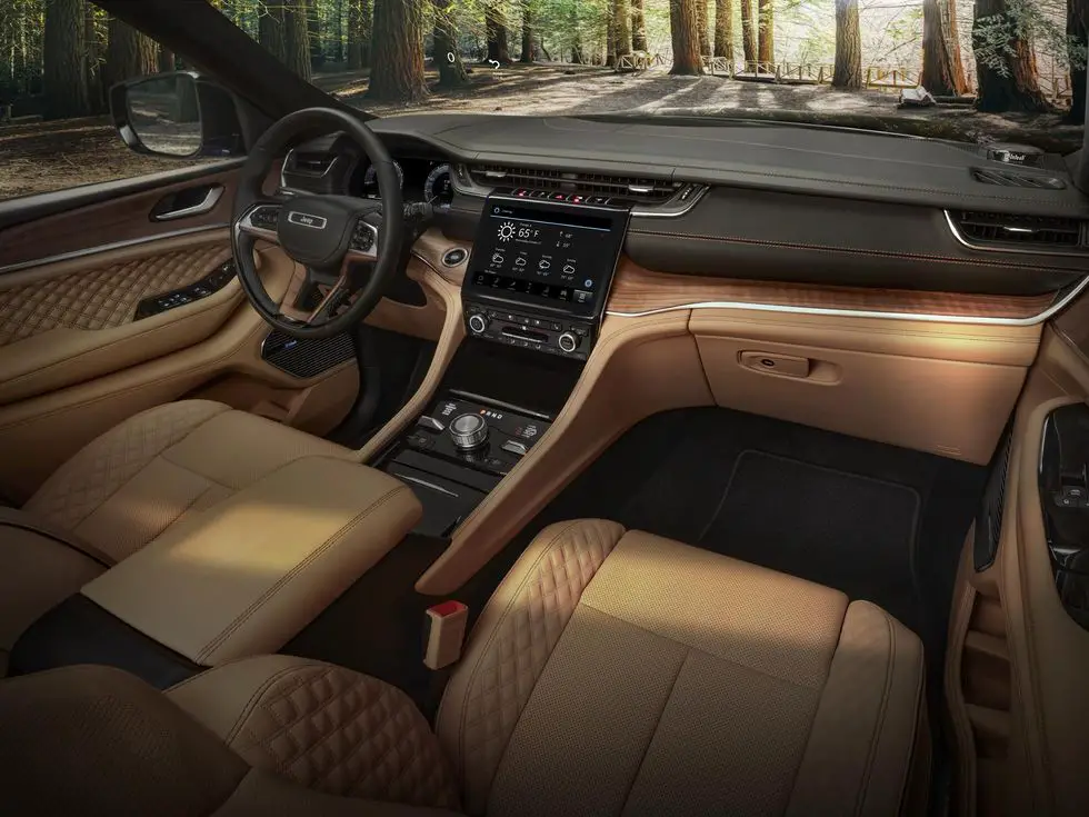 2021 Jeep Grand Cherokee L Summit Reserve: Interior Design dashboard inside cabin quilted center console