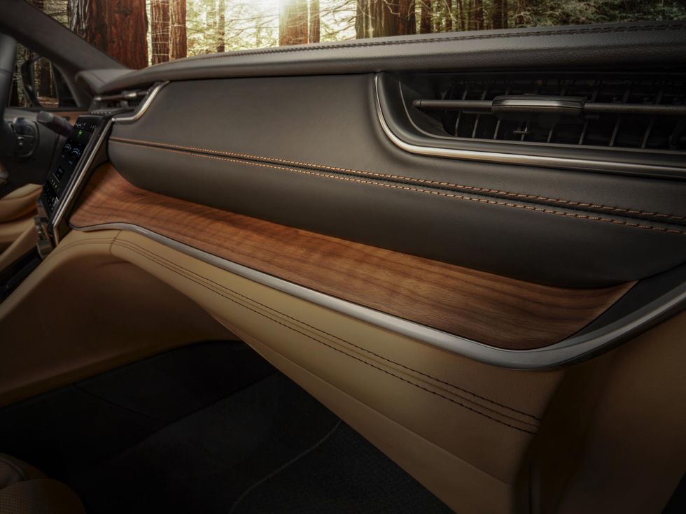 2021 Jeep Grand Cherokee L Summit Reserve: Interior Design dashboard passenger wood oak