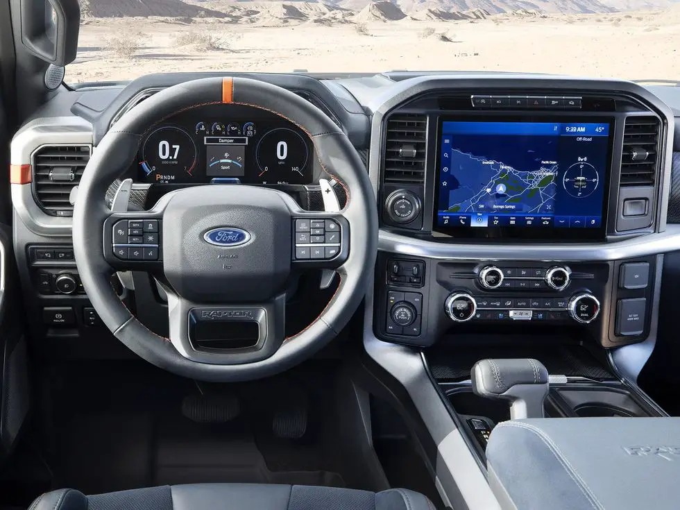 2021 Ford F-150 Raptor: Interior