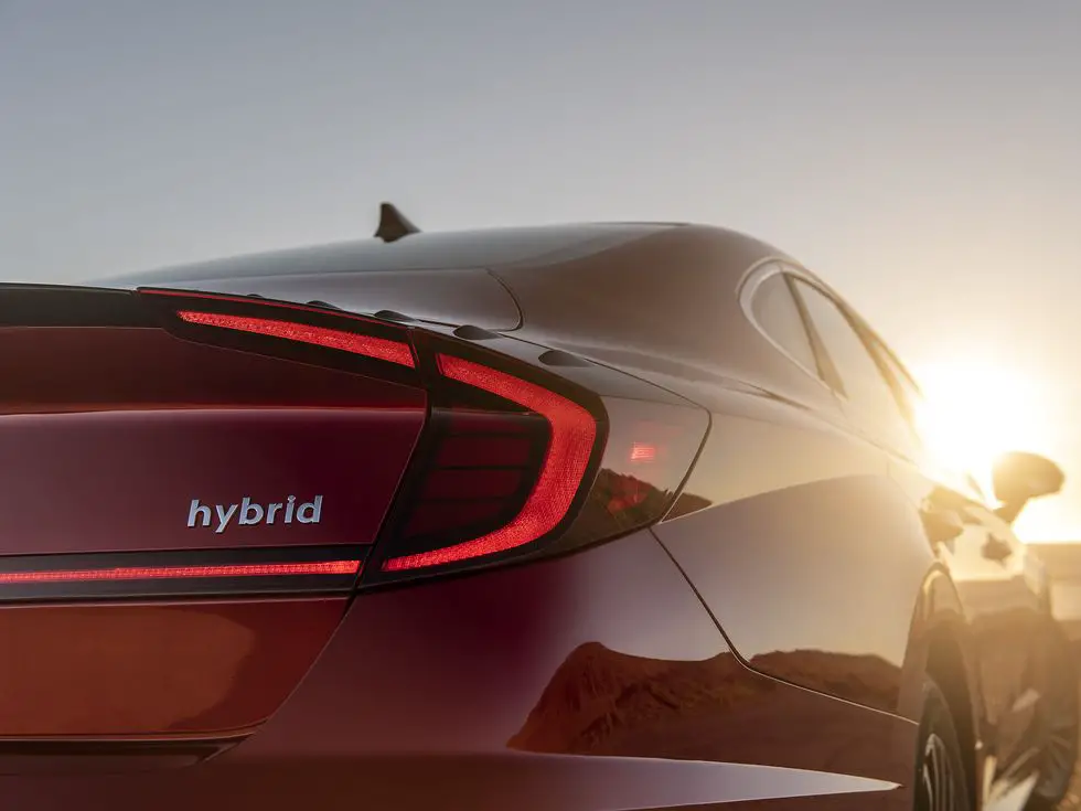 2020 Hyundai Sonata Hybrid