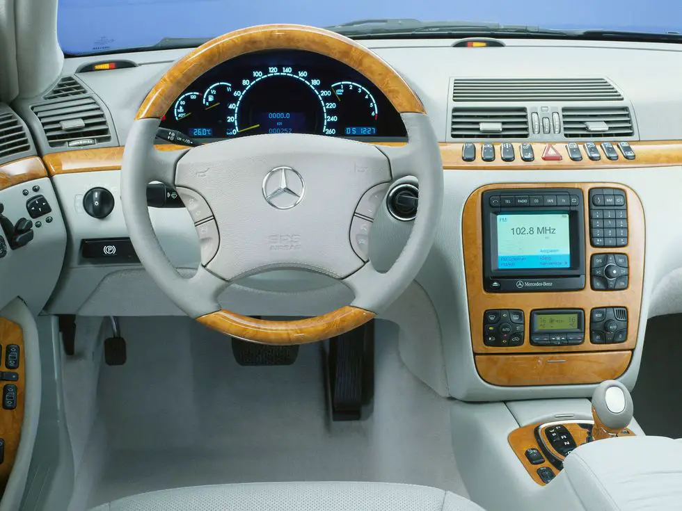 Mercedes Benz S Class 220 model series (1998 to 2005)