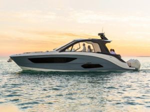 The Sundancer 370 Outboard is the product of a partnerhsip between BMW and Sea Ray.