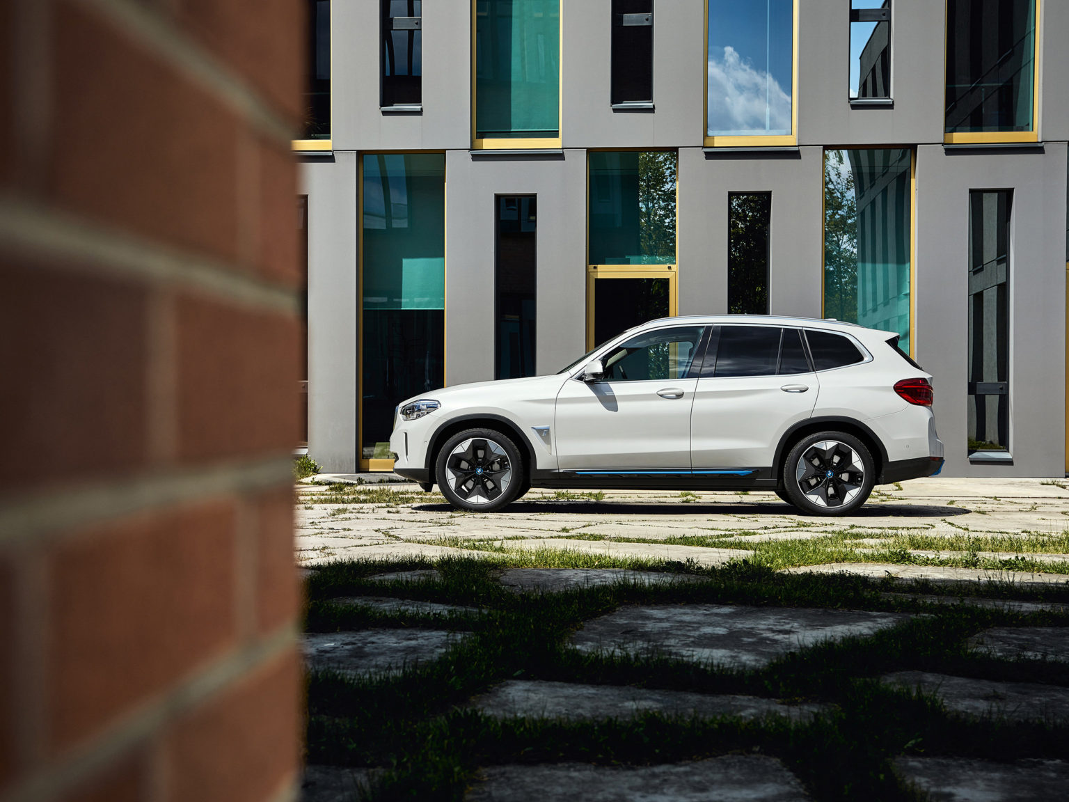 BMW's new SUV is fuel-efficient, but that's not a good enough reason to bring it to the U.S.