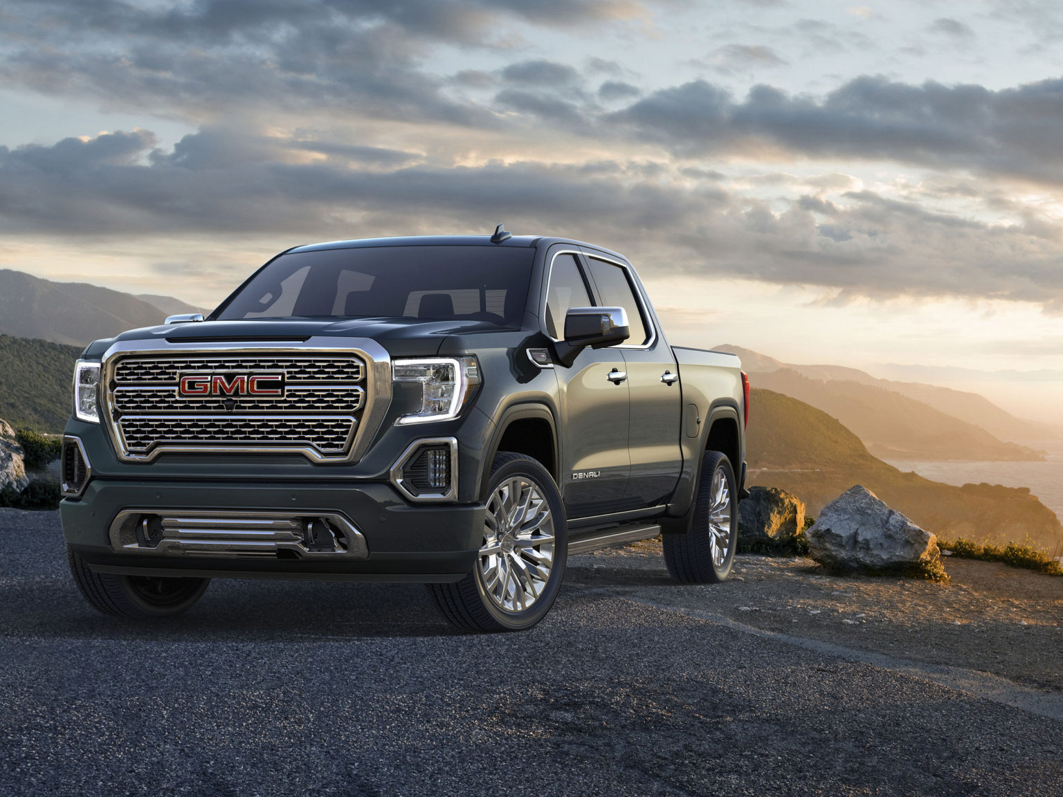 Chrome details give the 2020 GMC Sierra 1500 Denali a luxe look.