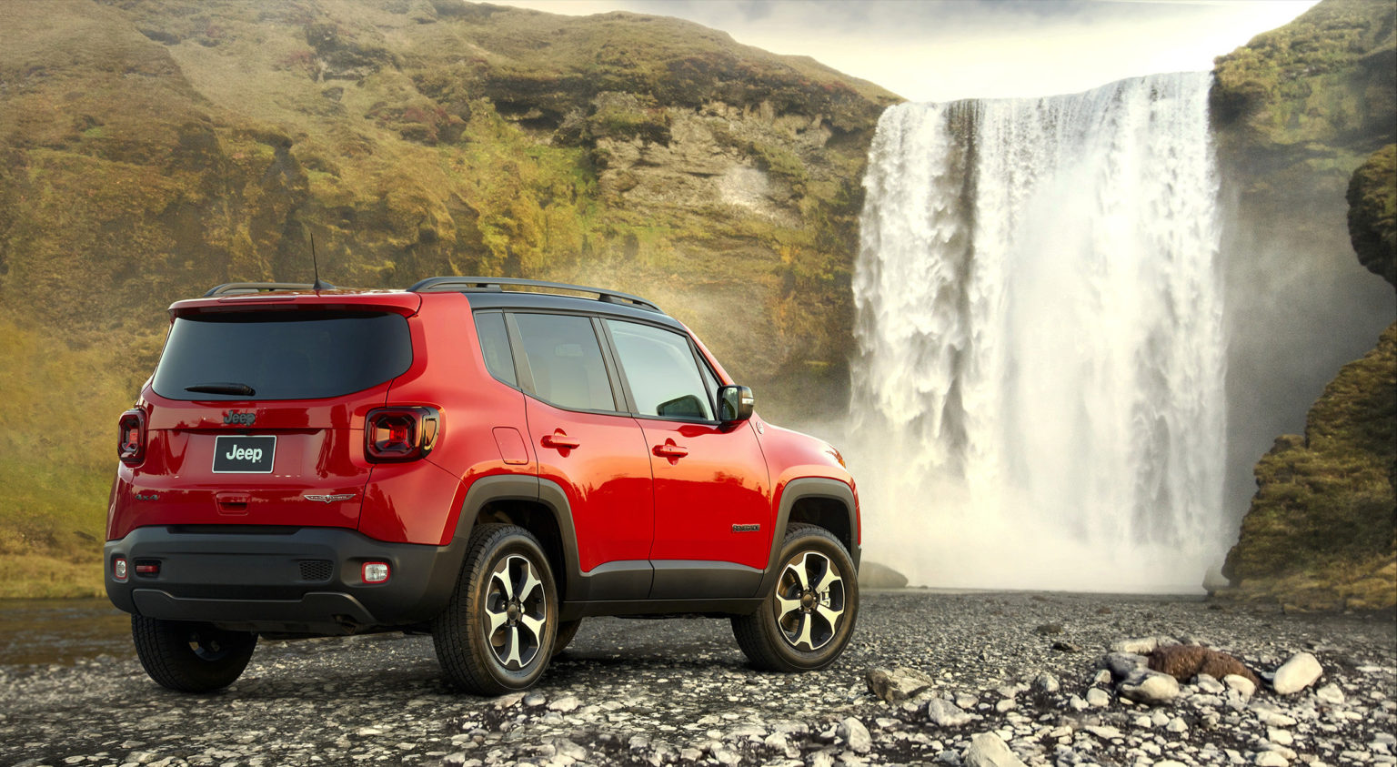 The Jeep Renegade returns for the 2020 model year with minor changes.