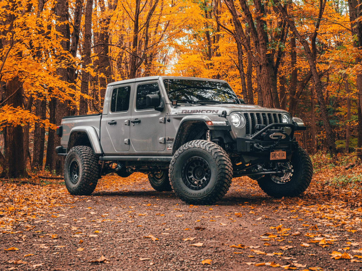A seller from Elma, New York has taken his Jeep Gladiator to the next level.