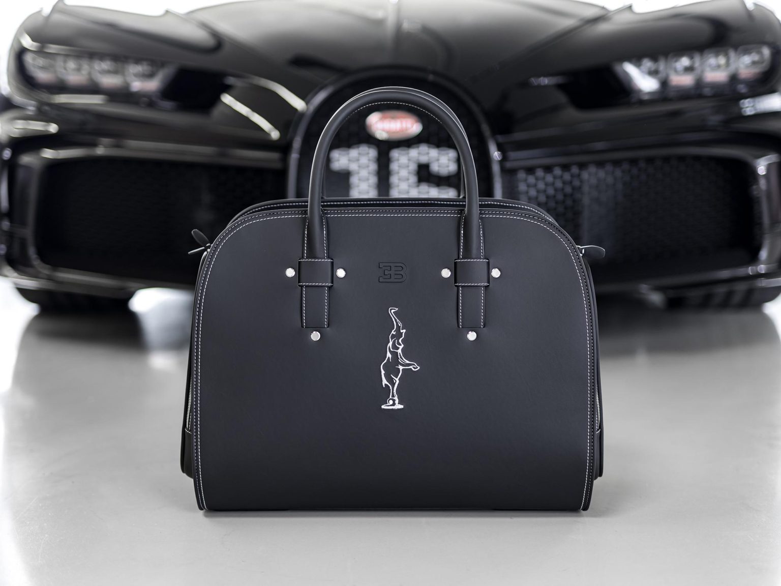 Schedoni has created a three-piece luggage set for Bugatti clients.