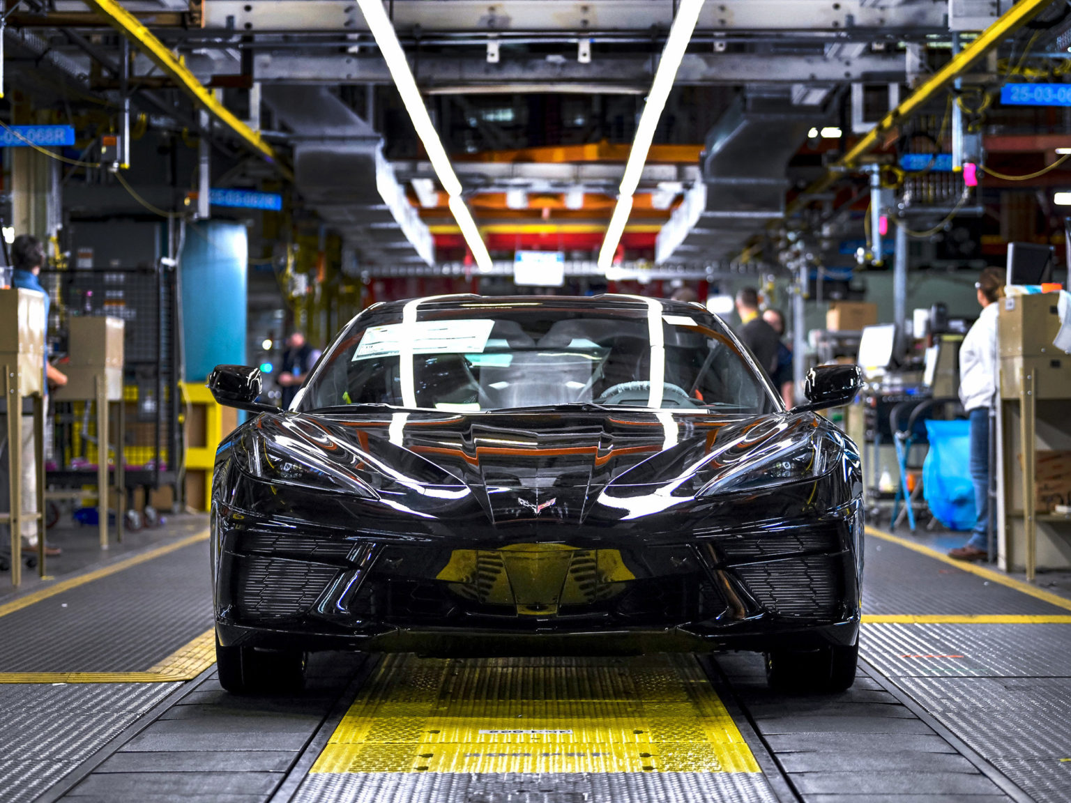 The first Corvette C8 rolled off the assembly line in Bowling Green, Kentucky this morning.