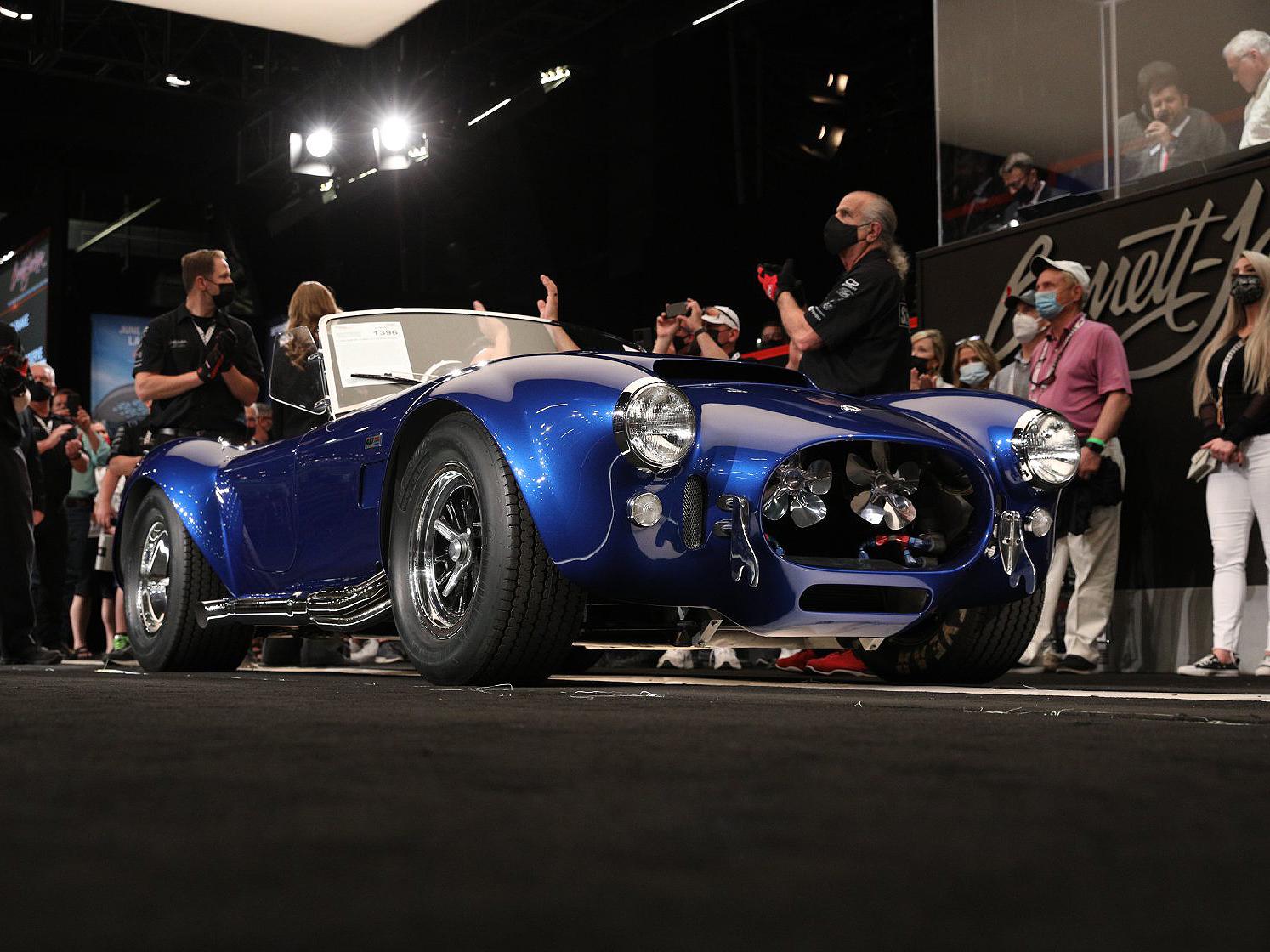 Carroll Shelby's personal 1966 Shelby Cobra 427 Super Snake sold at auction over the weekend.