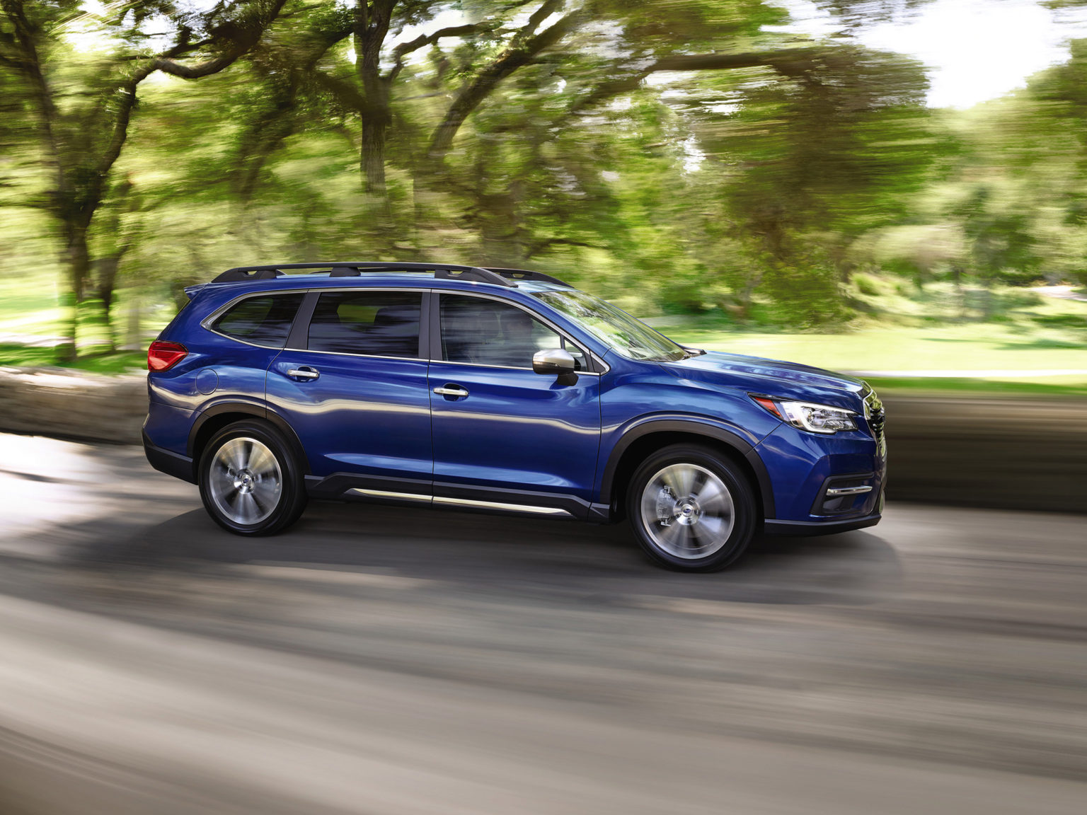 Subaru sells the 2021 Ascent in four different trim levels.