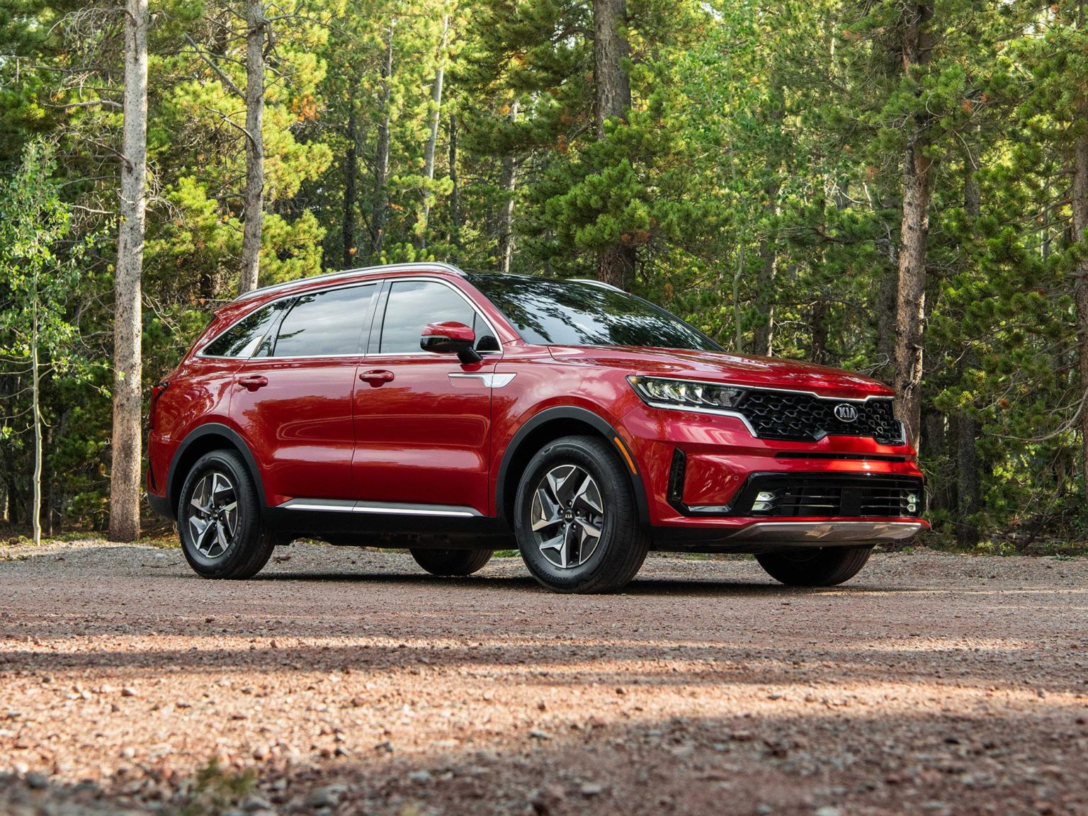 Kia is offering the Sorento SUV in a hybrid form for the 2021 model year.