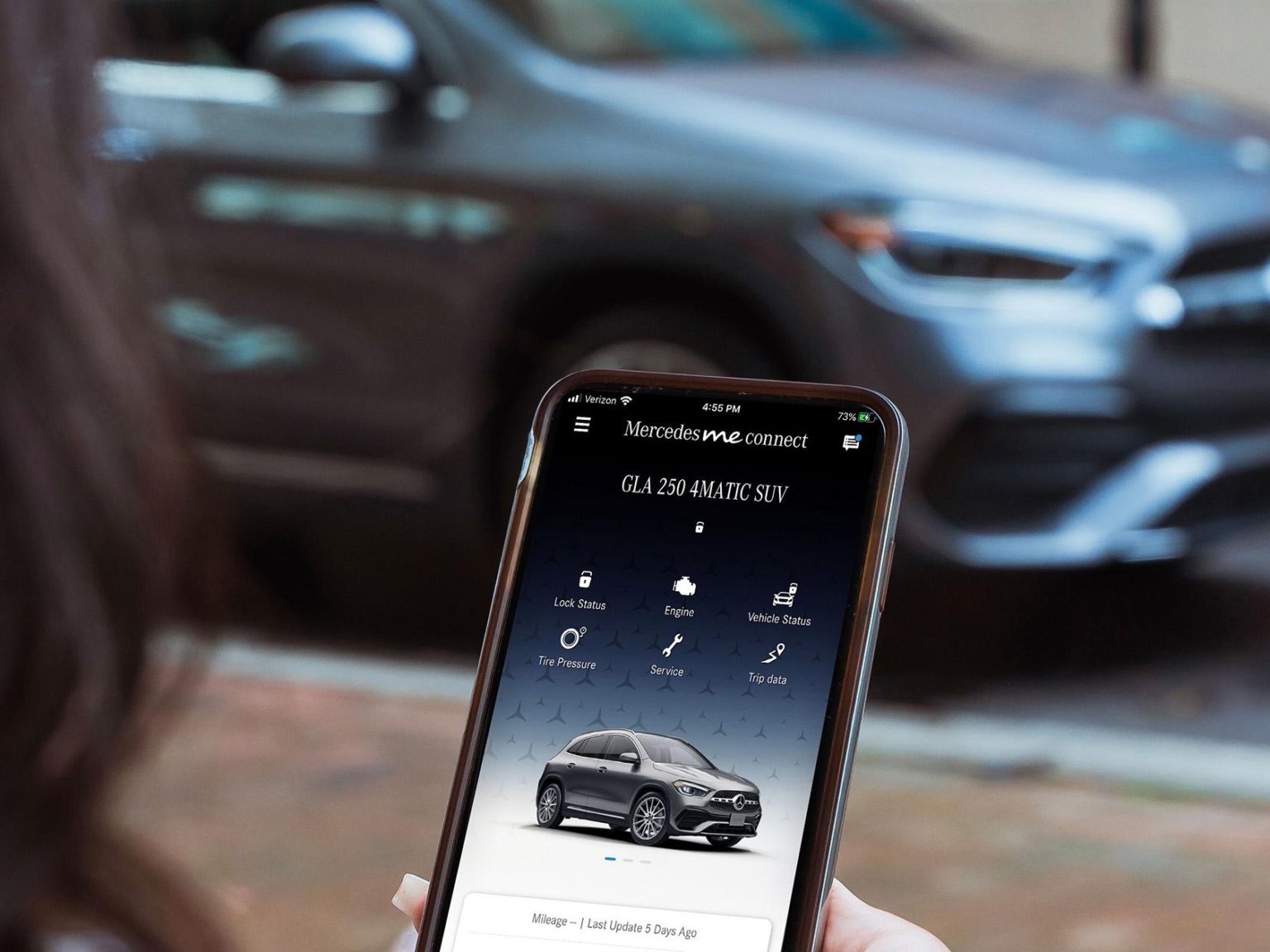 A new version of the Mercedes Me Connect app allows for added functionality.