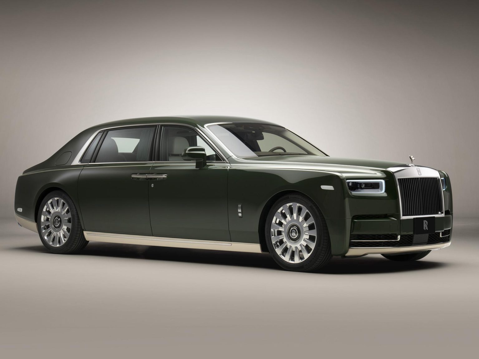 This one-off Rolls-Royce Phantom is the result of a partnership with Hermès.