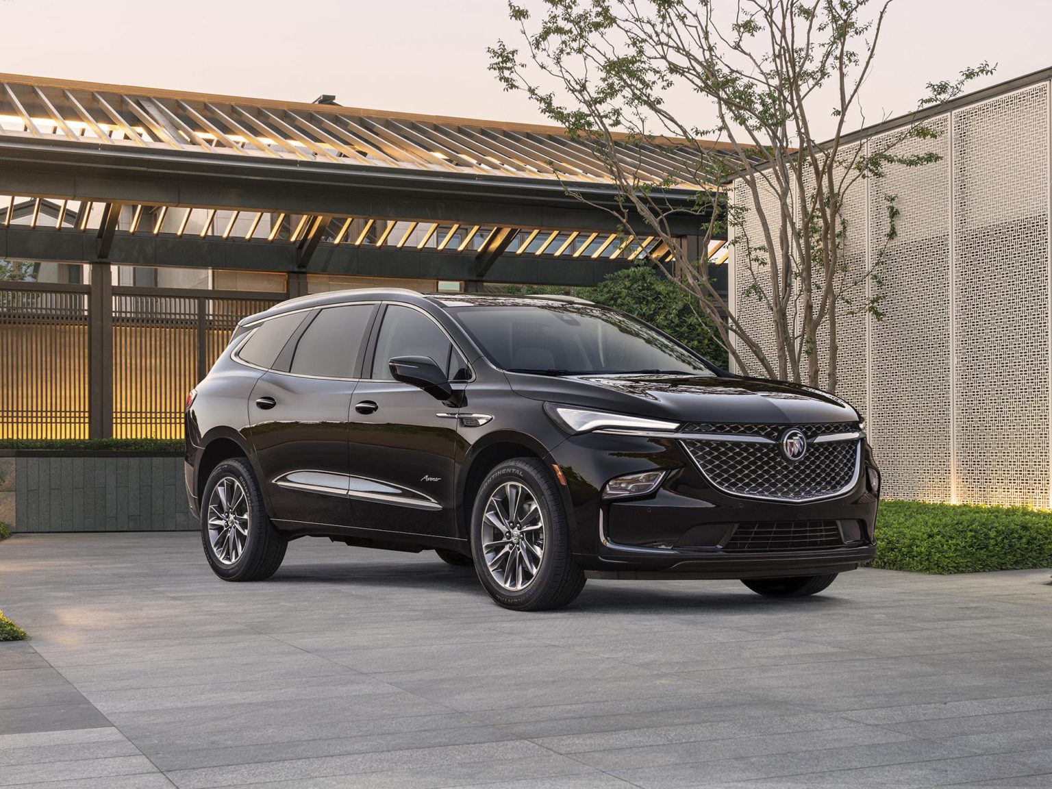 Buick has redesigned their flagship Enclave model for the 2022 model year.