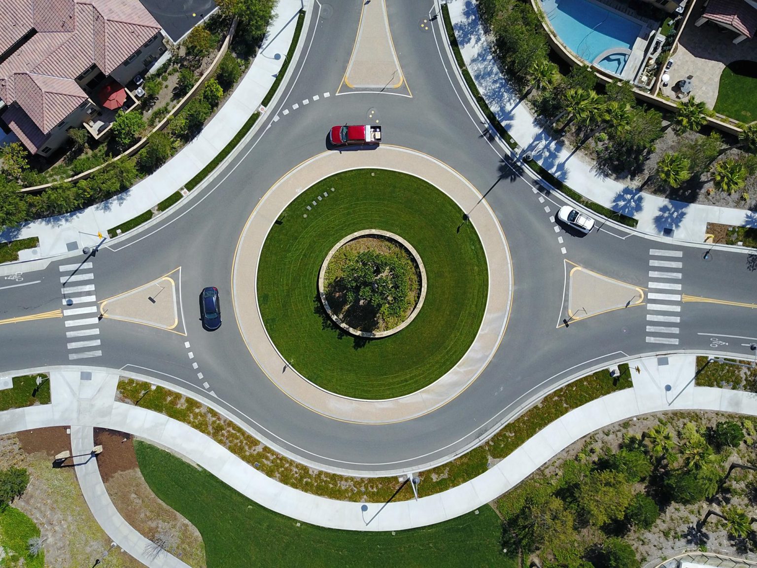 Roundabouts are safer than traffic lights according to the Insurance Institute for Highway Safety.