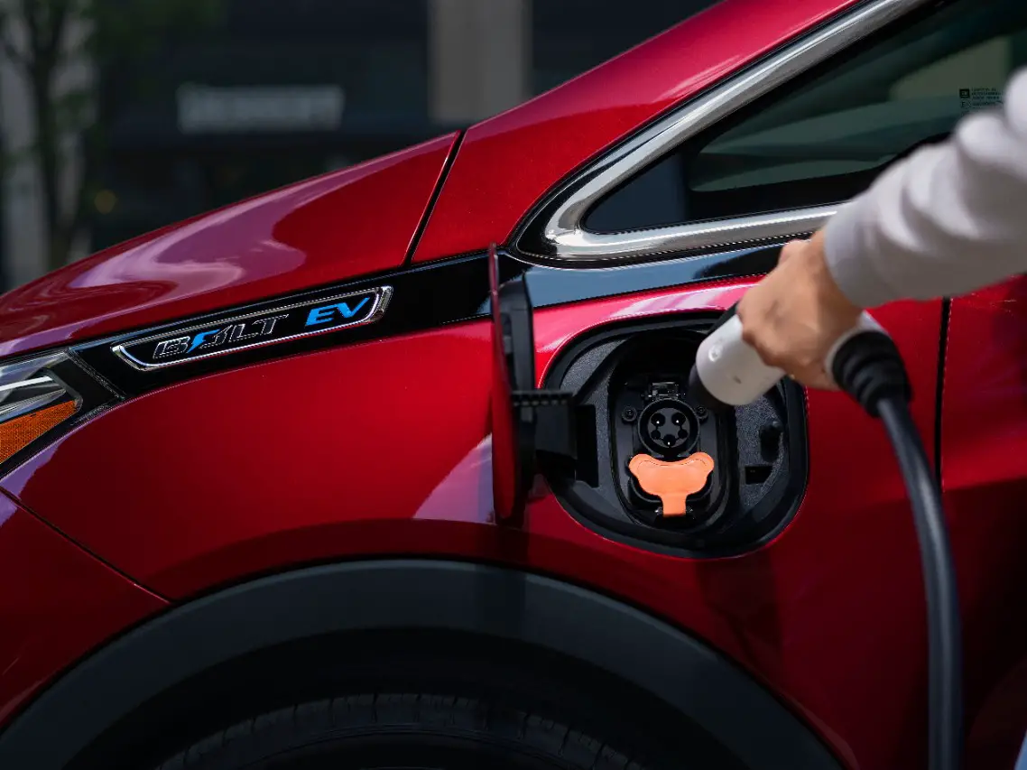 General Motors employees will soon have more access to chargers at work.