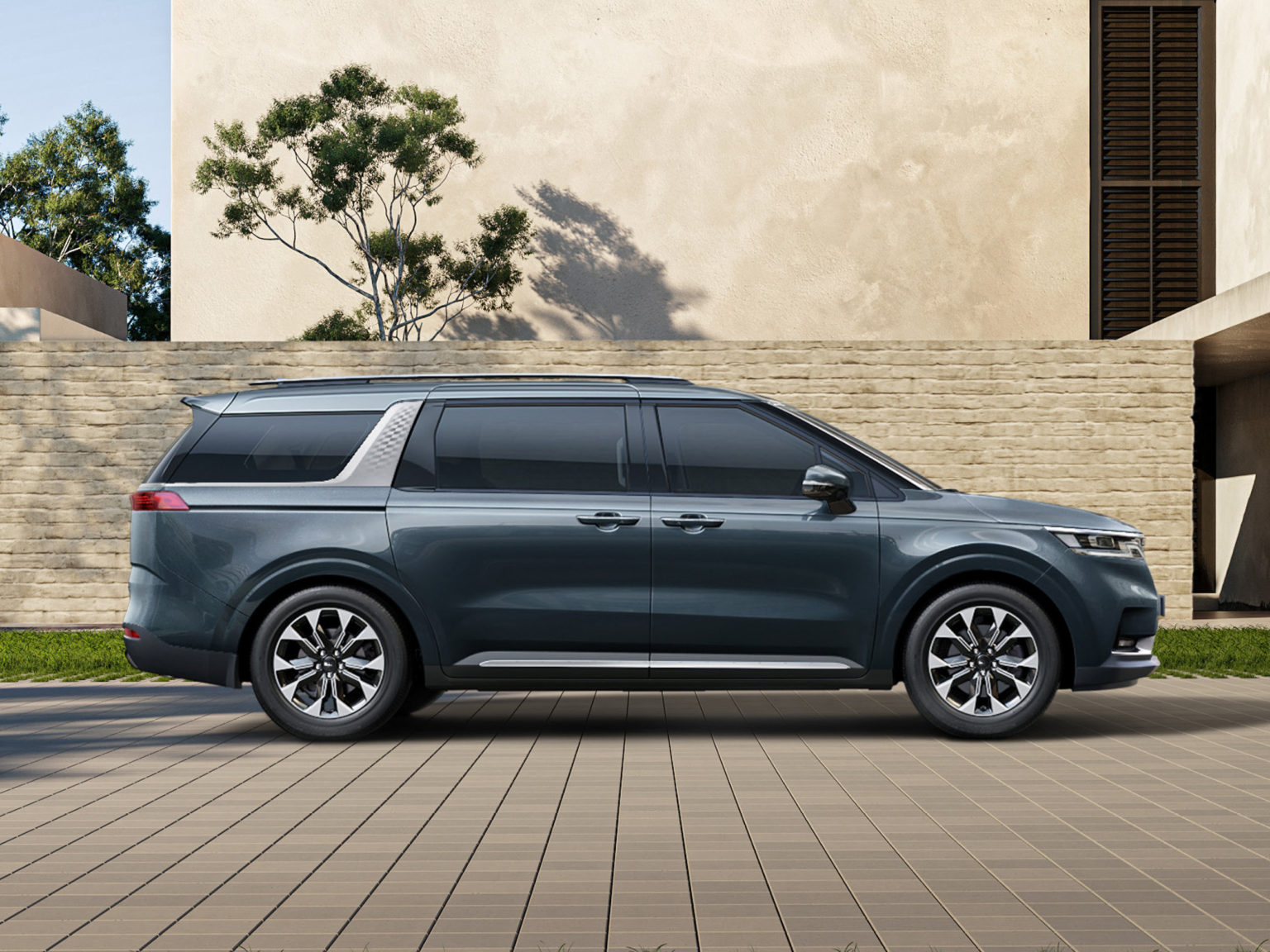 Kia has combined the convenience of a minivan with the design of an SUV.