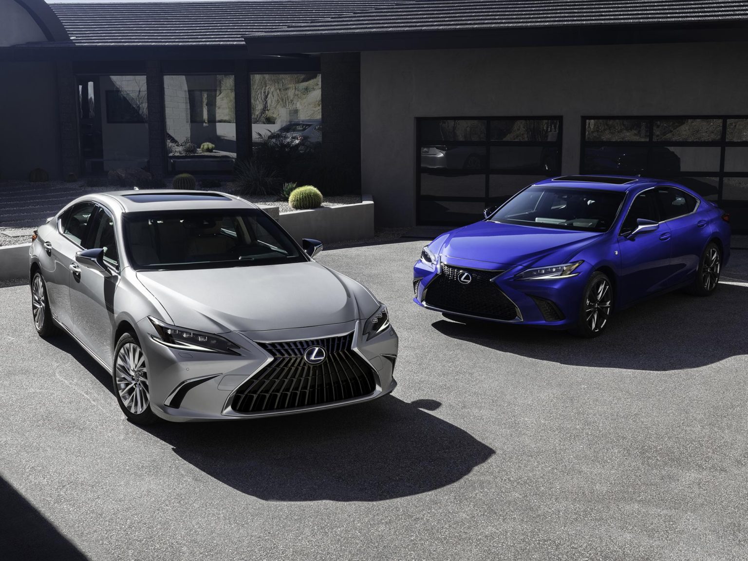 The Lexus ES has been refreshed for the 2022 model year.