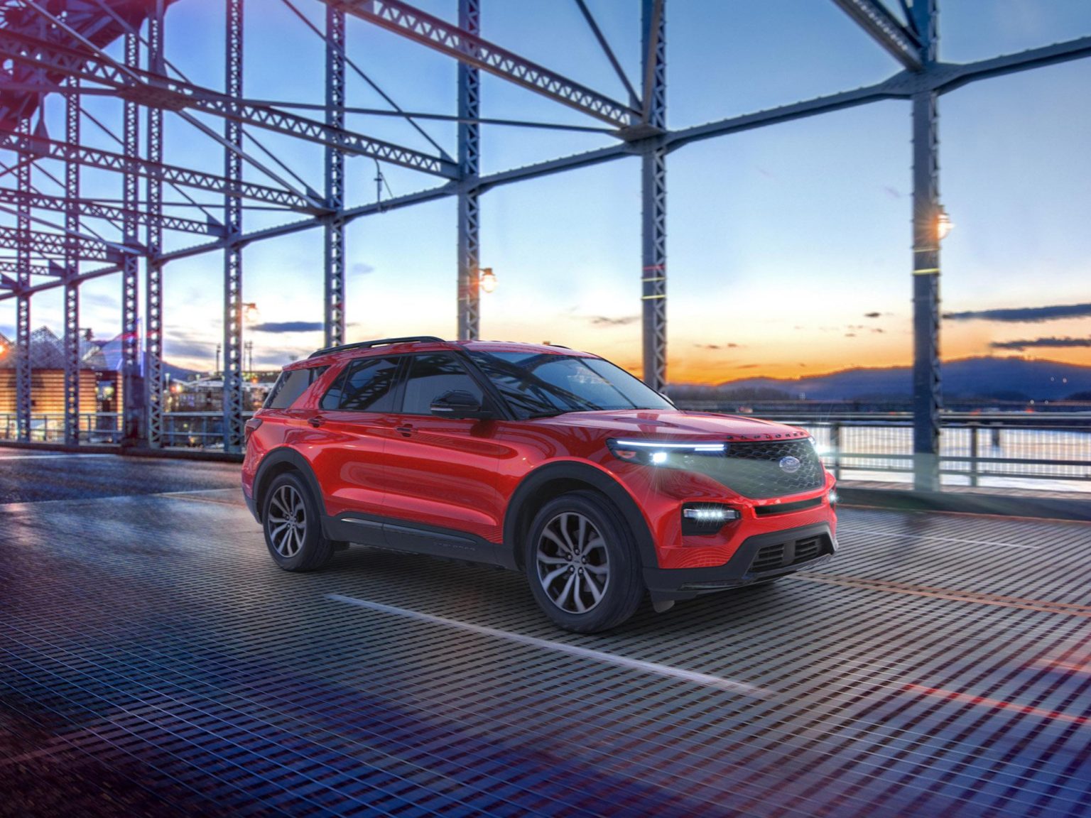 The 2021 Ford Explorer Enthusiast ST gives buyers more performance at a lower price.
