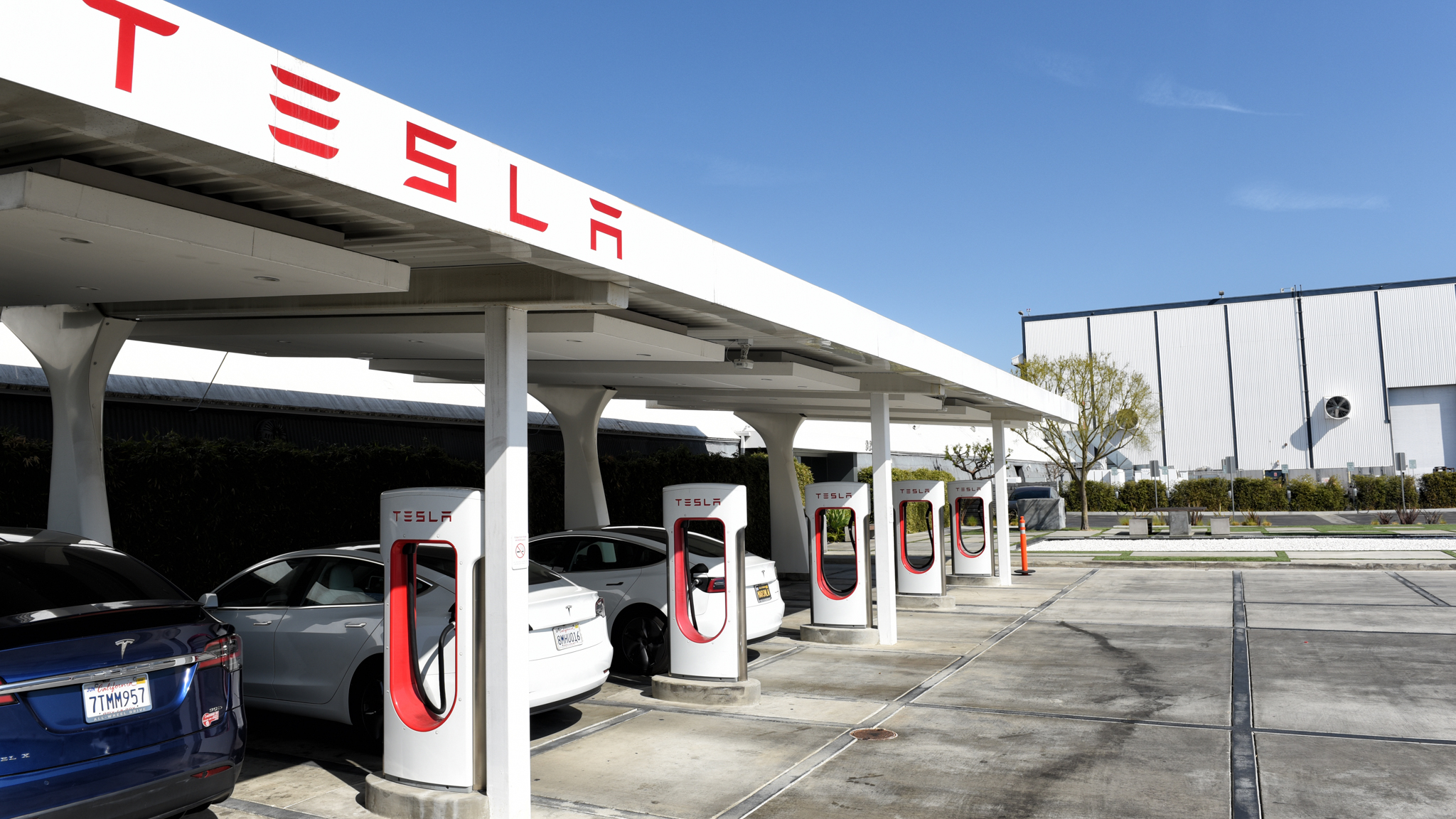 Guide Some Tesla Superchargers now open to other EV brands